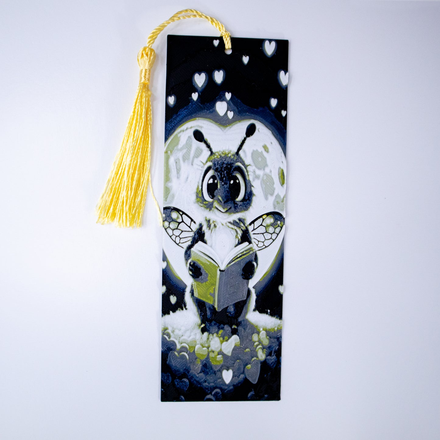 Moonlit Bee Reading: Enchanting 3D Printed Bookmark